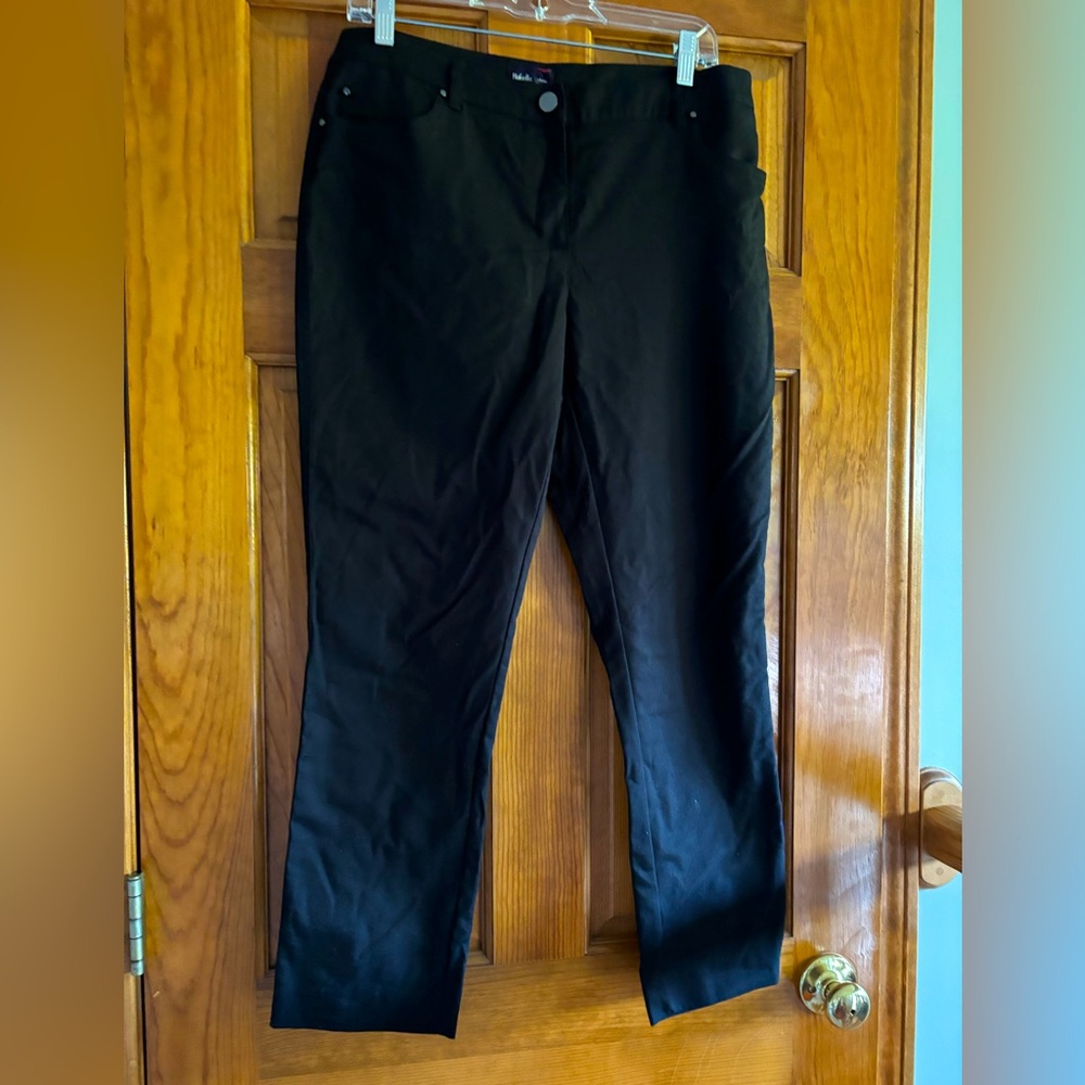 $10 LAST CALL BEFORE DONATING Rafella classic Black Pants cotton/poly/spandex